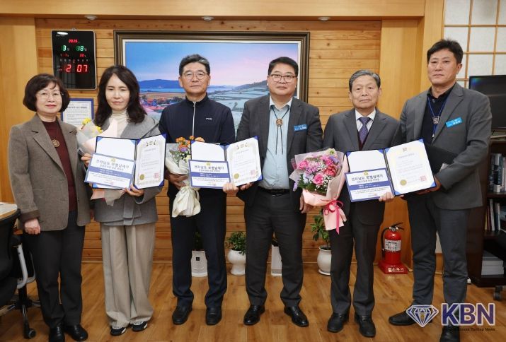 장흥군, 2026년 전라남도 모범납세자 증명서 전달식