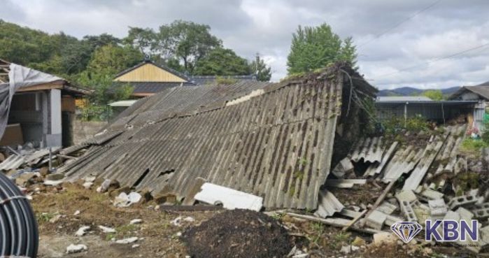 폐슬레이트 수거의 해 지원 대상 예시-2(훼손방치된 석면 슬레이트 건축물)